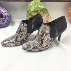 Cole Haan black skin croc Heel Slip On Print